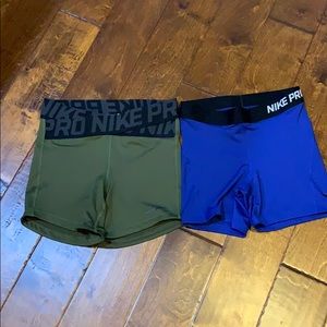 Nike Training Shorts 5’’ bundles. Size:Small